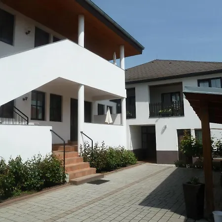Ferienwohnungen&Weingut Kroiss Silvia Illmitz Exterior foto