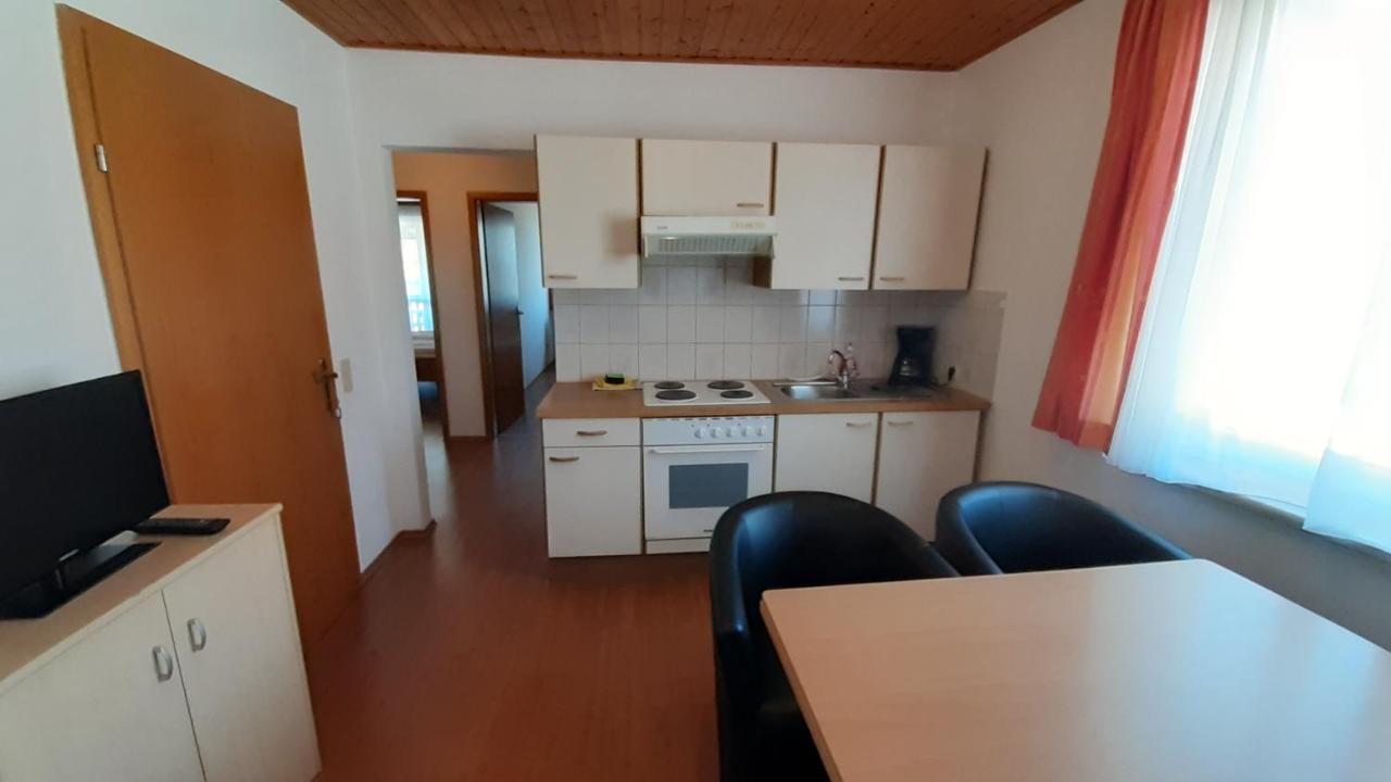 Ferienwohnungen&weingut Kroiss Silvia Apartment *