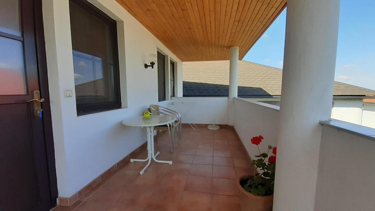 Apartment Ferienwohnungen&weingut Kroiss Silvia