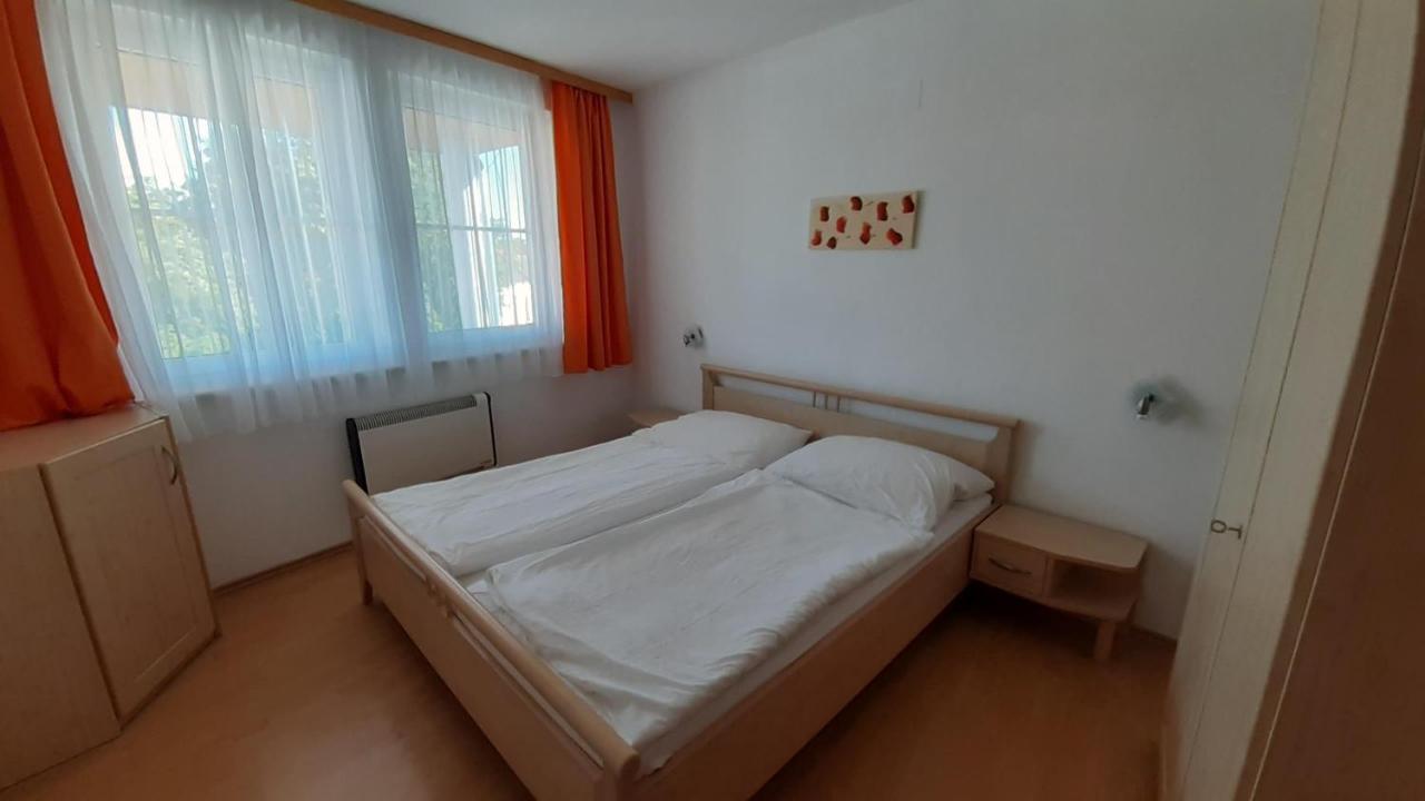 Ferienwohnungen&weingut Kroiss Silvia Apartment *